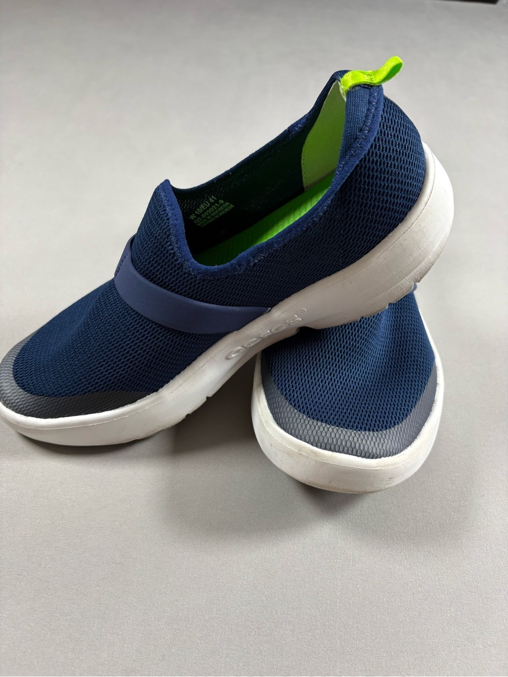 OOFOS Women's Size 10 OOmg  Low Blue Mesh Slip On Comfort Recovery Shoes EUC